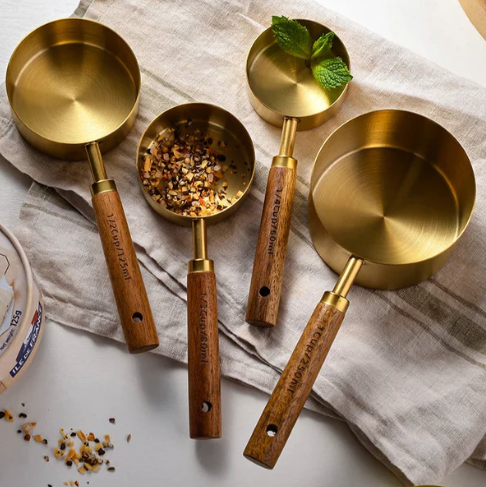 Walnut wooden measuring spoons